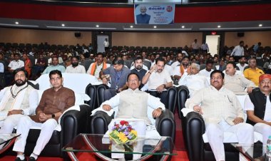 रायपुर : ‘मन की बात’ की 125वीं कड़ी का मुख्यमंत्री  विष्णु देव साय सहित मंत्रियों और नागरिकों ने किया श्रवण